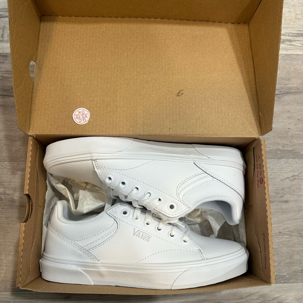 VANS SNEAKERS